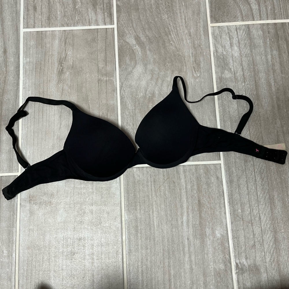 32C Victoria Secret Black Bra